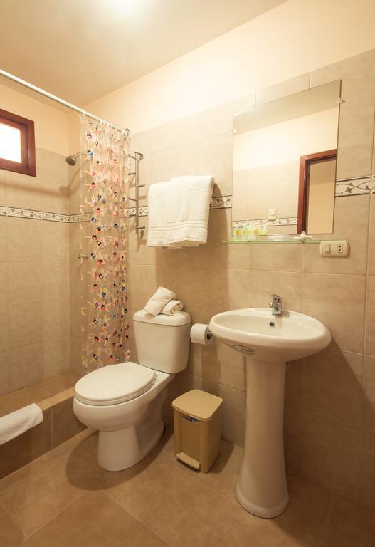 Puerta Sol Inn Manglaralto 외부 사진